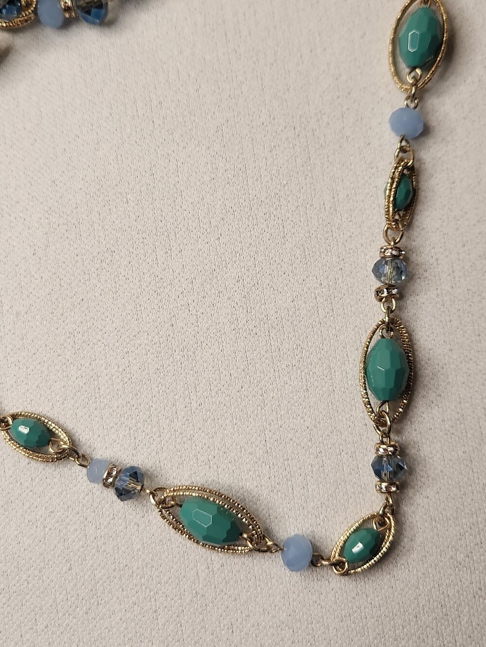 Napier Necklace & Bracelet Set Gold Tone Oval Chain Links Sea Green Blue Beads - Picture 10 of 16